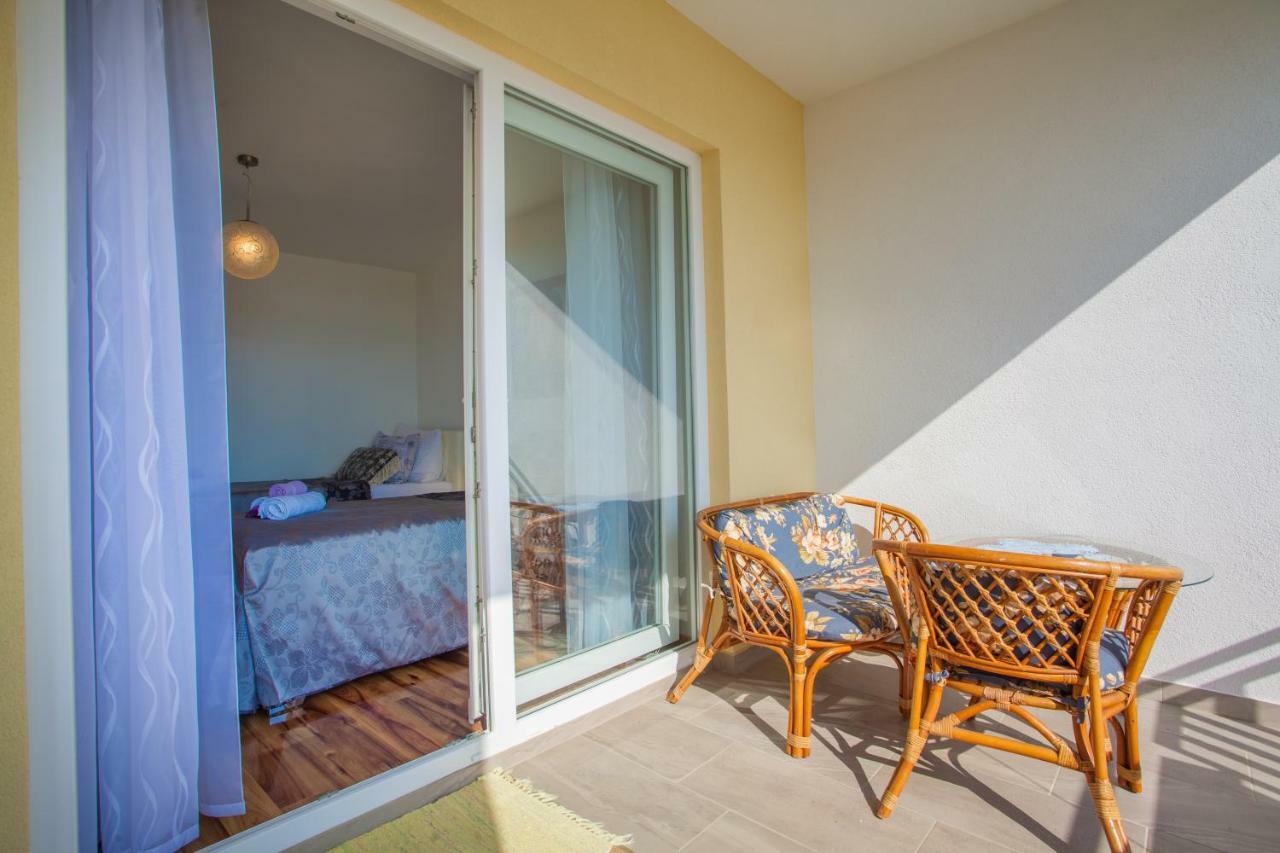 Apartment Sara - Đảo Cres Ngoại thất bức ảnh